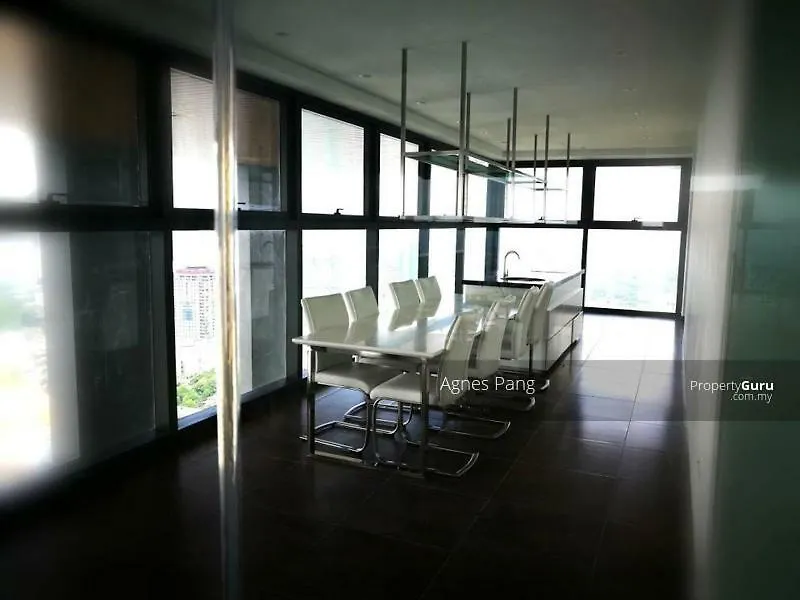 President Suite Sky88 Johor Bahru Aparthotel